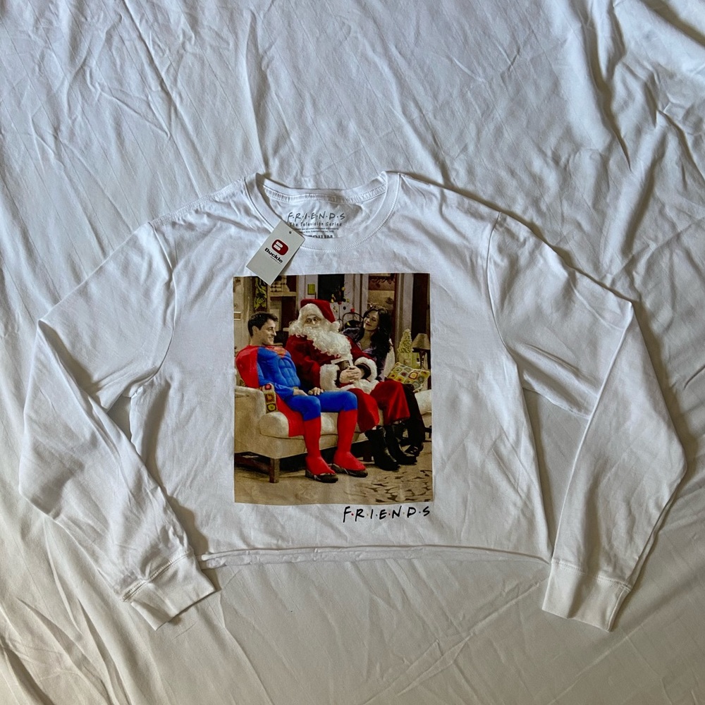 NWT Friends long sleeve crop top